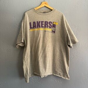 Y2K Los Angles Lakers T-Shirt by Nike XXL